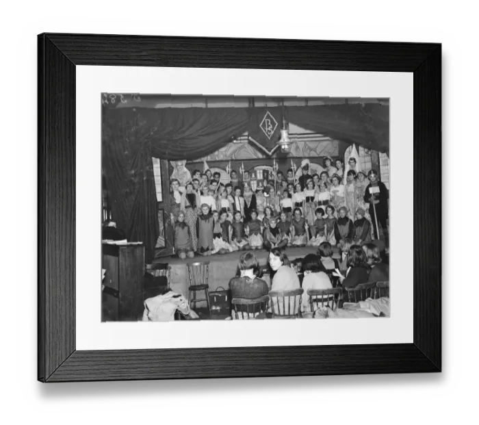 Framed Print : Children from Brent School in Dartford, Kent, performing a school play Framed Print : Children from Brent School in Dartford, Kent, performing a school play