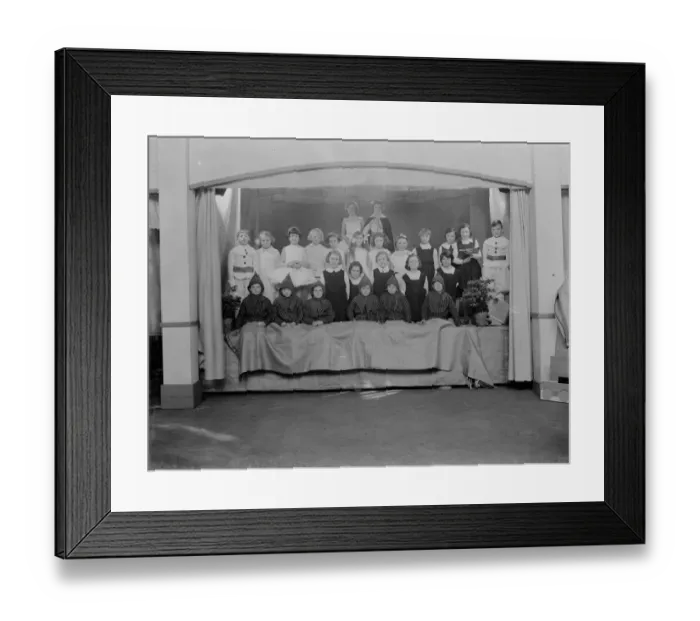 Framed Print : Children of St Mary Cray Council School in Bromley, Kent, perform in a stage concert Framed Print : Children of St Mary Cray Council School in Bromley, Kent, perform in a stage concert