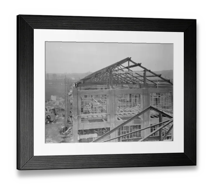 Framed Print : The construction of the new factory for British Sisalkraft Ltd at Strood, Kent Framed Print : The construction of the new factory for British Sisalkraft Ltd at Strood, Kent