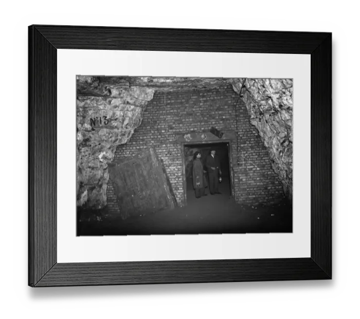 Framed Print : Men inside the Chislehurst caves at the explosive stores. 1938