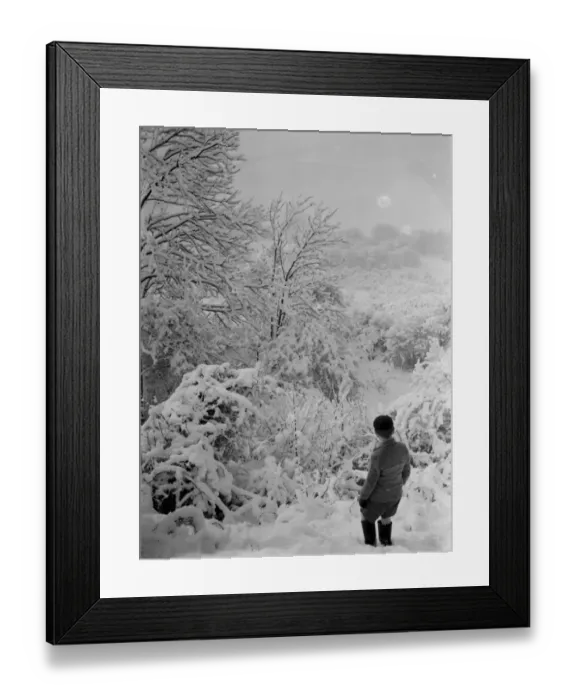 Framed Print : Snow scenes in Biggin Hill, Kent. 1939 Framed Print : Snow scenes in Biggin Hill, Kent. 1939