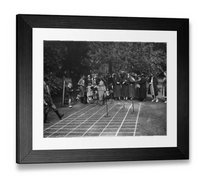 Framed Print : Miss Margaret Lockwood, the well known film star, taking partn in the horse racing Framed Print : Miss Margaret Lockwood, the well known film star, taking partn in the horse racing
