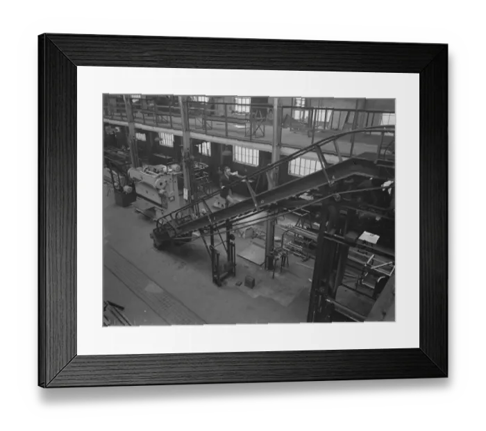 Framed Print : Sovex Ltd moving belt escalator in Erith, London. 4 April 1939