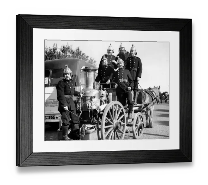 Framed Print : The Old Fire Engine which first did duty in Bexhill 1895 18 October 1949 Framed Print : The Old Fire Engine which first did duty in Bexhill 1895 18 October 1949