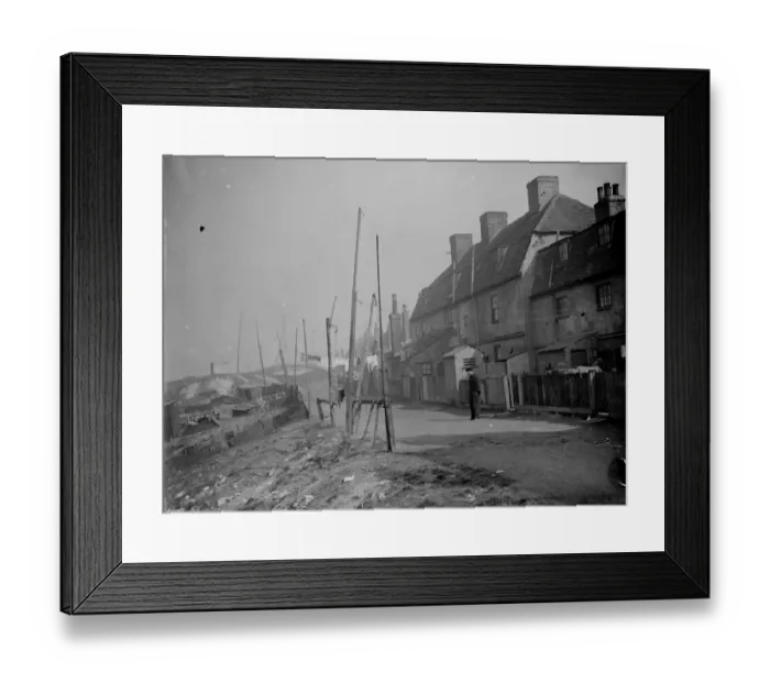 Framed Print : The back view of old cottages at Northfleet, Kent. 1938 Framed Print : The back view of old cottages at Northfleet, Kent. 1938