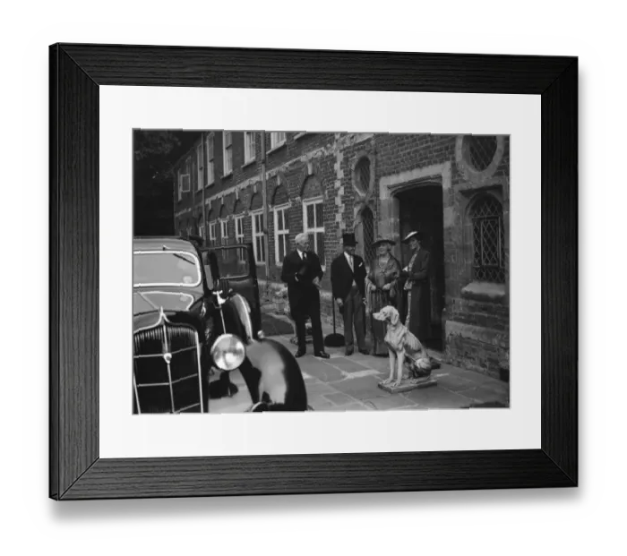 Framed Print : Lady Limerick. Mr and Mrs F Clarke at Hall Place, Kent. 1937