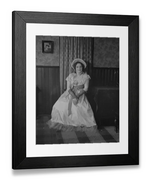 Framed Print : Miss Freda Lusher in Victorian dress, Dartford, Kent. 1938