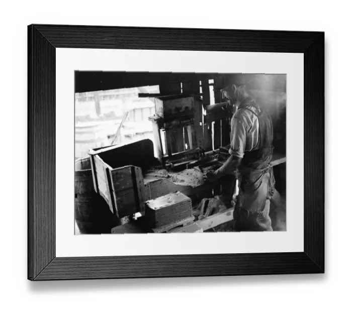 Framed Print : Brick making at the Hollingbourne brick works. 1935