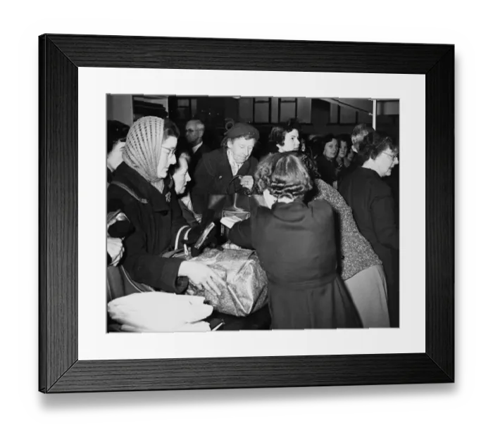 Framed Print : All-night queue for Dartford sales. Women queued from teatime on Sunday until 9 AM Framed Print : All-night queue for Dartford sales. Women queued from teatime on Sunday until 9 AM
