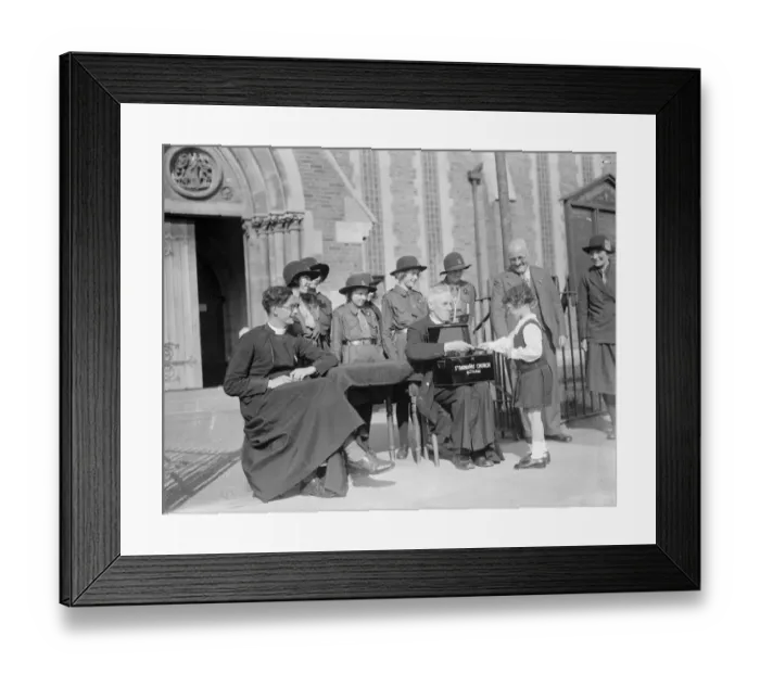 Framed Print : A little girl gives money to the collectors for St Barnabas Church in Eltham, Kent