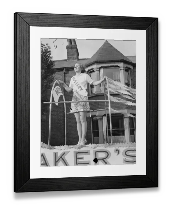 Framed Print : A hosiery float in the Dartford Carnival procession. 1939