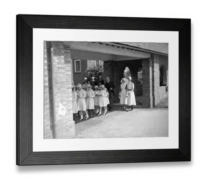 Framed Print : Dr Wiseman at Farringtons New Chapel. 1934