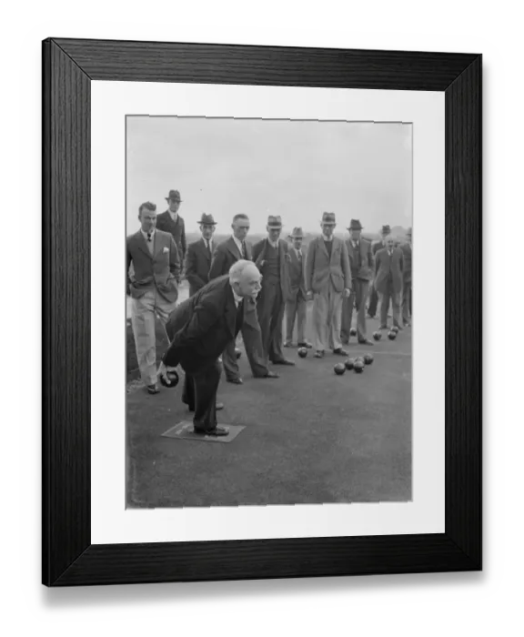 Framed Print : Dartford bowls, Mayor of Dartford bowling. 1938 Framed Print : Dartford bowls, Mayor of Dartford bowling. 1938