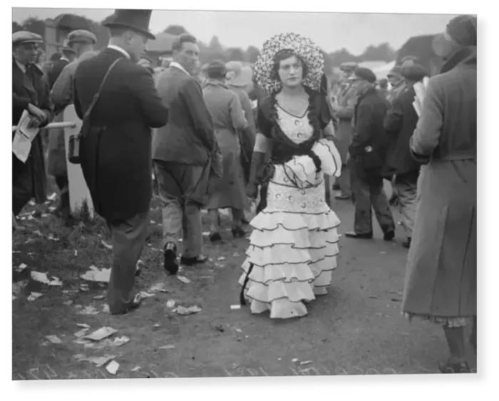 Print : Ladies day at Ascot. One of the pretty fashions seen on Ladies Day on the course Print : Ladies day at Ascot. One of the pretty fashions seen on Ladies Day on the course