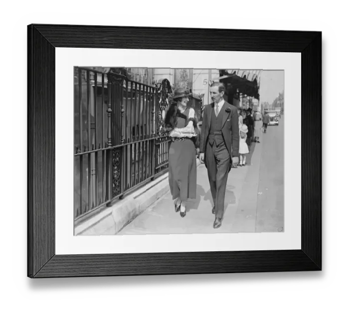 Framed Print : The wedding of Mr Paul Willert and the Honourable Brenda Pearson, daughter of