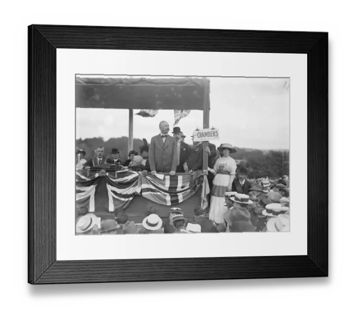 Framed Print : Mr J Chambers M P speaking at Drumbeg