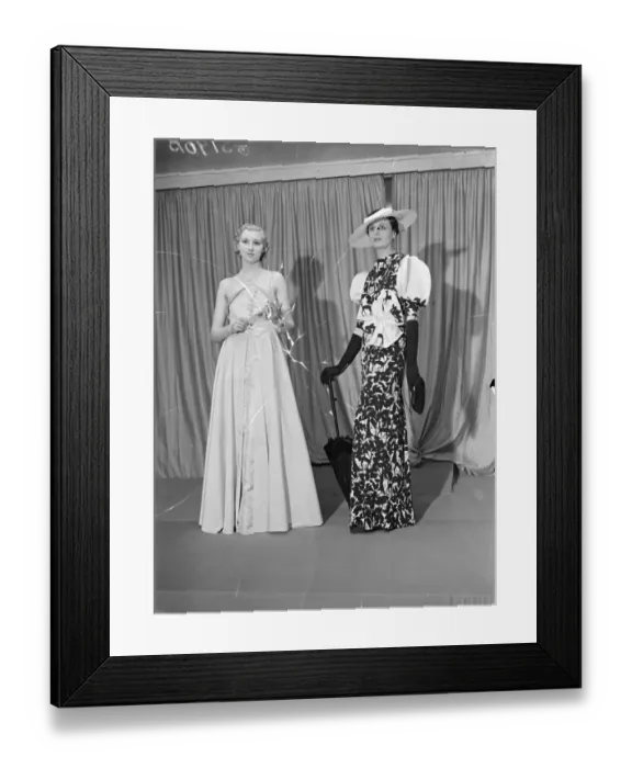 Framed Print : Coronation gowns shown at the London Exhibition. Beautiful gowns which will be seen Framed Print : Coronation gowns shown at the London Exhibition. Beautiful gowns which will be seen