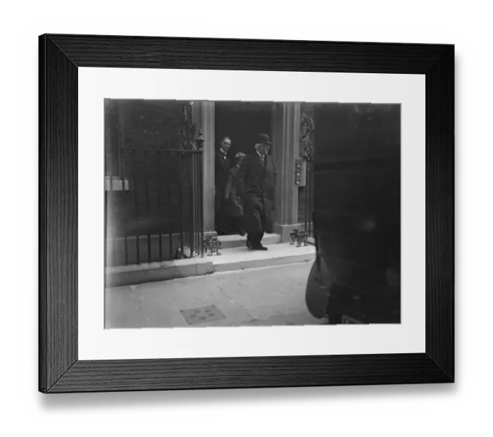 Framed Print : Mr Asquith leaving his house for Cupar