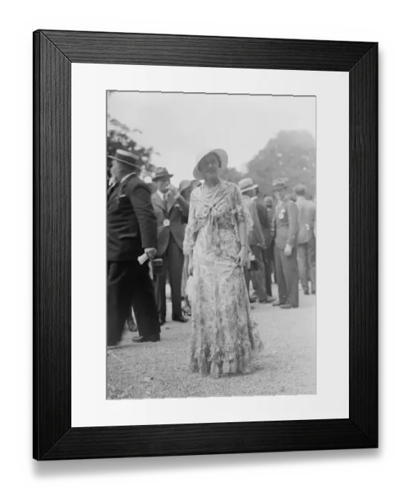 Framed Print : Striking fashions at French Grand Prix meeting at Longchamps. One of the striking Framed Print : Striking fashions at French Grand Prix meeting at Longchamps. One of the striking