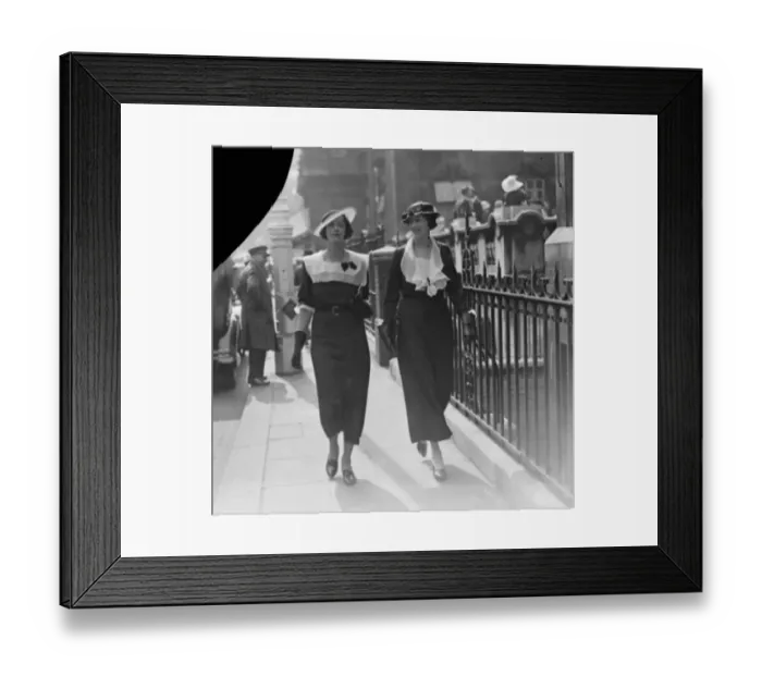 Framed Print : The wedding of Mr Paul Willert and the Honourable Brenda Pearson, daughter of