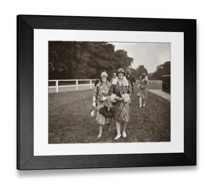 Framed Print : Polo at Hurlingham - Queens Bays versus 10th Hussars. Mrs Arthur Franke