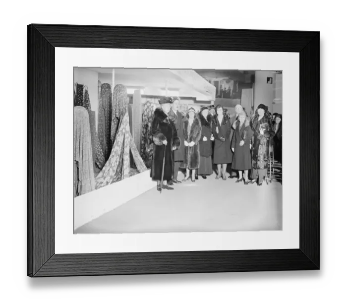 Framed Print : British Industrial fair 1931 The Queen visits the cotton trades section at the White