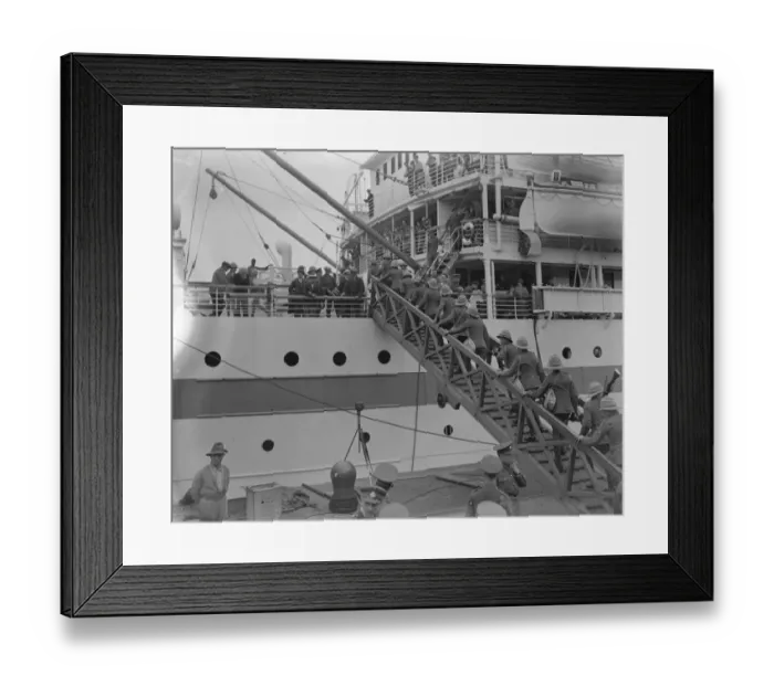 Framed Print : The troopship Nevasa at Southampton on the departures of 17th  /  21st Lancers