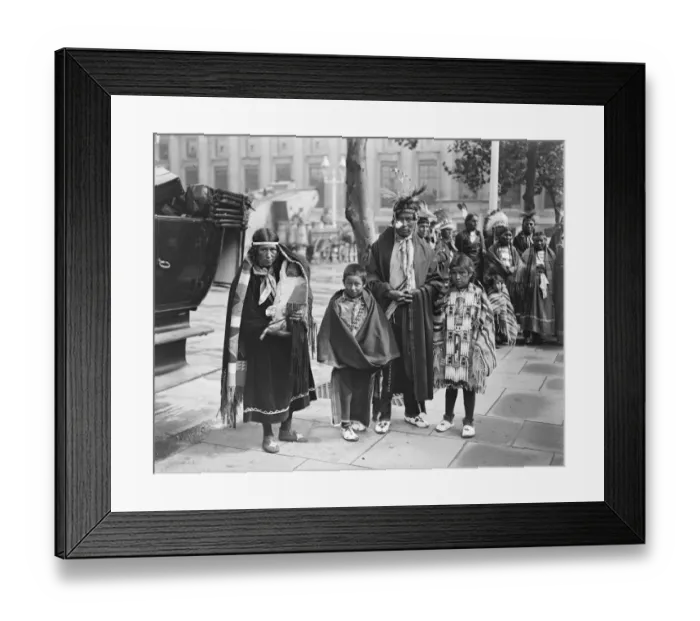 Framed Print : North American Indians arrive in England. An Indian Chief and his family outside
