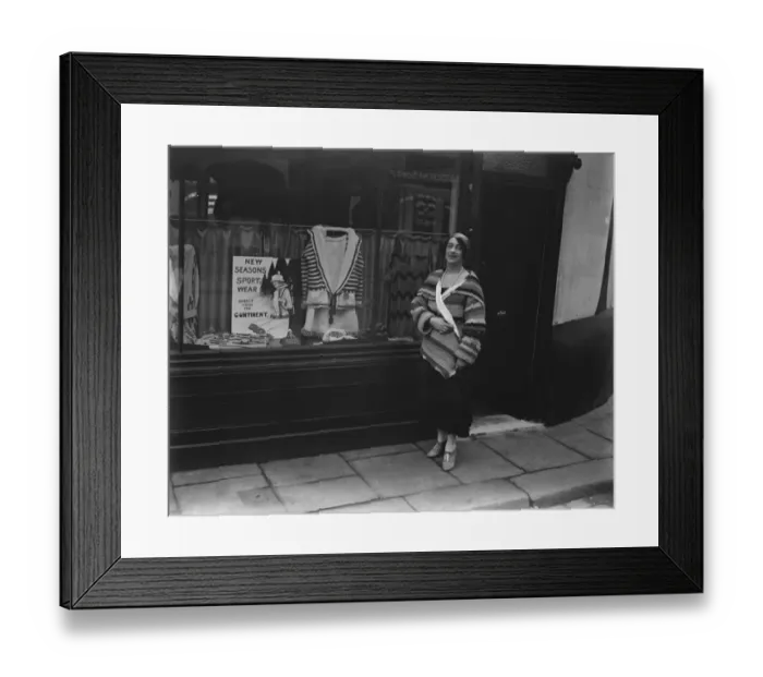 Framed Print : The sign of the Orange Tree, society Lady as fashion expert. Mrs Arthur Hamilton Framed Print : The sign of the Orange Tree, society Lady as fashion expert. Mrs Arthur Hamilton