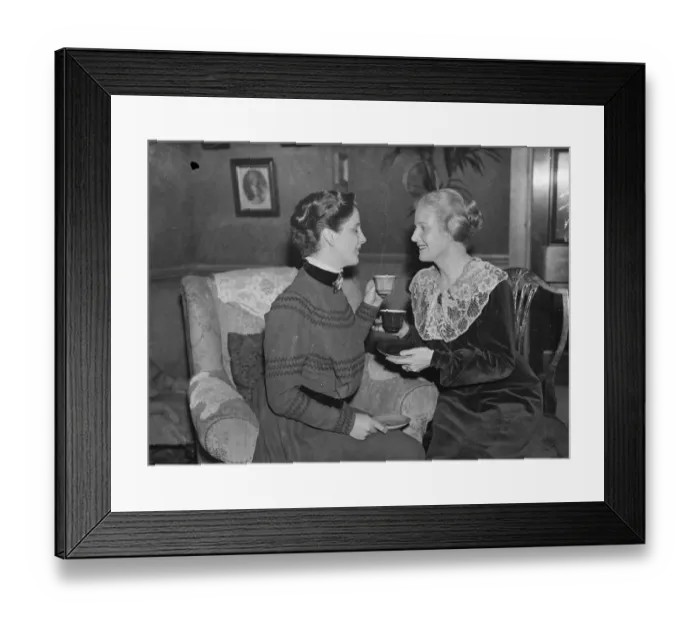 Framed Print : The two candidas Ann Harding wishes successor good luck in Shaw Play. In the costume Framed Print : The two candidas Ann Harding wishes successor good luck in Shaw Play. In the costume