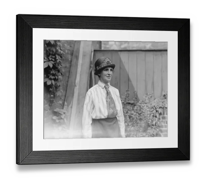 Framed Print : Meeting of the food council at board of trade offices 31 July 1925 Mrs Wilson Framed Print : Meeting of the food council at board of trade offices 31 July 1925 Mrs Wilson