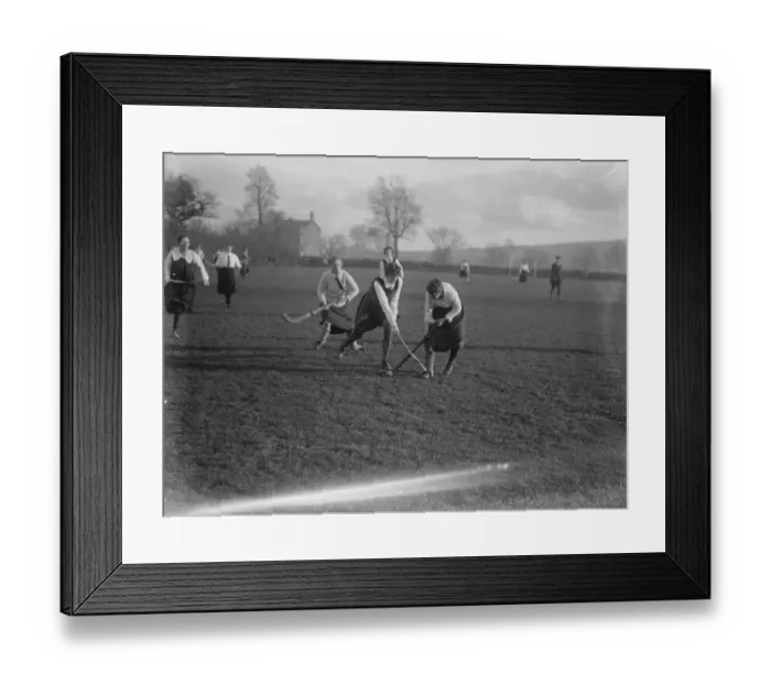 Framed Print : Ladies hockey match at Tiverton, Devon. Tiverton versus Cullompton
