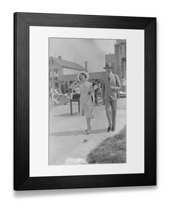Framed Print : Guild of air pilots and navigators display at Brooklands - Sir Weldon and Lady Dalrymple