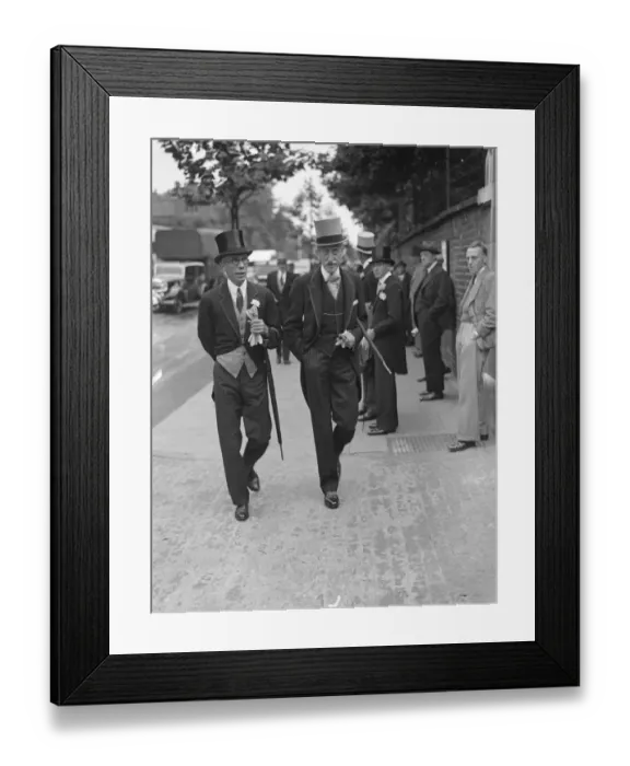 Framed Print : Lord Willingdon (right), former Viceroy of India arriving at Lords with Major G