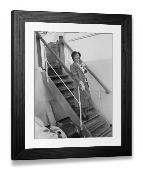 Framed Print : June returns to England. June, the noted actress, who was recently divorced Framed Print : June returns to England. June, the noted actress, who was recently divorced