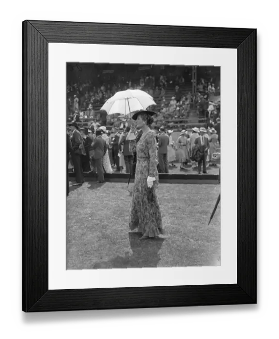Framed Print : Parasols and fashions at Hurlingham. Two fashionable women spectators at Hurlingham Framed Print : Parasols and fashions at Hurlingham. Two fashionable women spectators at Hurlingham