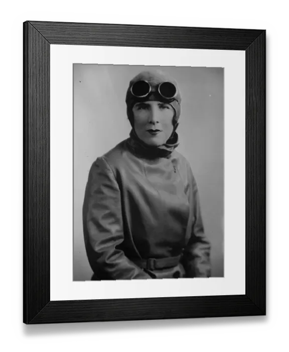 Framed Print : The Hon Mrs Victor Bruce. 1 September 1930 Framed Print : The Hon Mrs Victor Bruce. 1 September 1930