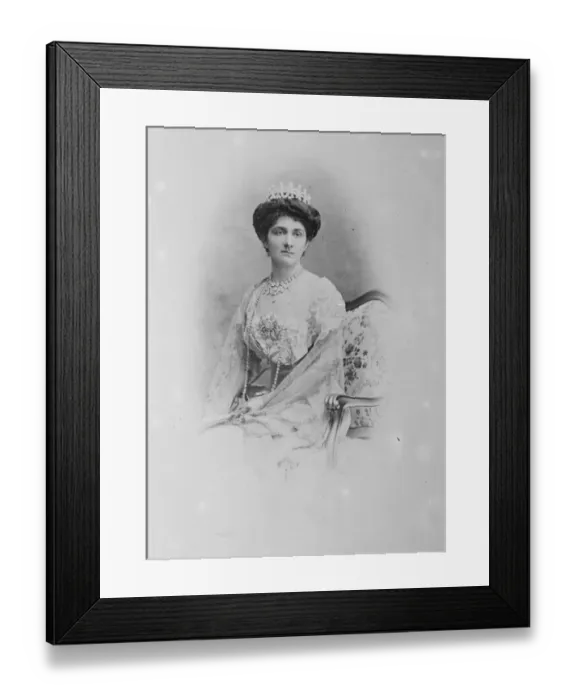 Framed Print : The Queen of Italy Elena of Montenegro (born Princess Jelena Petrovic - Njegos of Framed Print : The Queen of Italy Elena of Montenegro (born Princess Jelena Petrovic - Njegos of