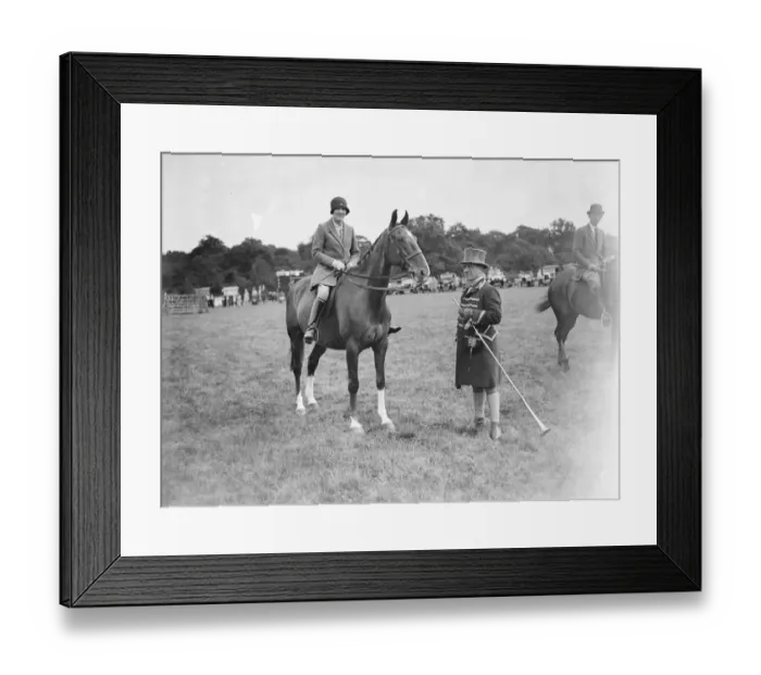 Framed Print : Westerham Hill Horse Show Mrs P Lindsay Stewart with her Hack Bran Pie Framed Print : Westerham Hill Horse Show Mrs P Lindsay Stewart with her Hack Bran Pie