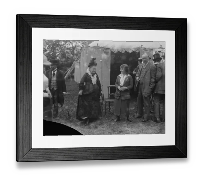 Framed Print : Variety Artist fete at Twickenham Mrs Gibbons Framed Print : Variety Artist fete at Twickenham Mrs Gibbons