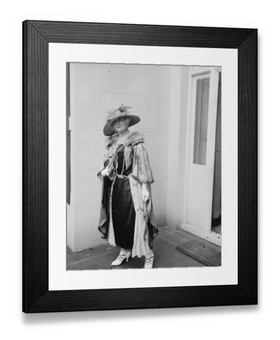Framed Print : Lady Alexander Widow of Sir George Alexander 1923 Framed Print : Lady Alexander Widow of Sir George Alexander 1923