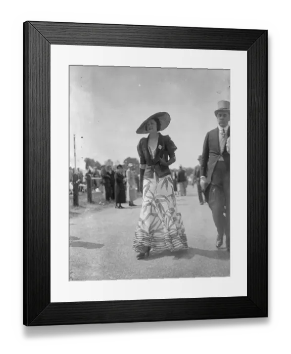 Framed Print : Mrs Webb wears a large hat at Ascot. 16 June 1936