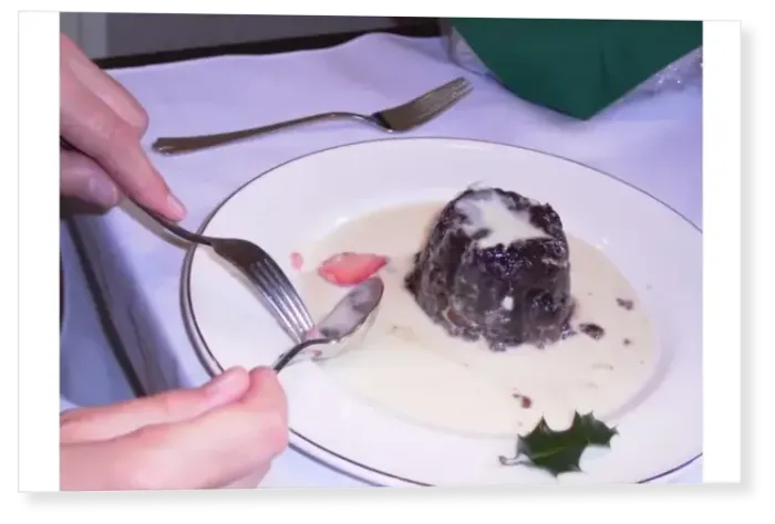 Print : Count the calories but not on Christmas Day with traditional Christmas Pudding Print : Count the calories but not on Christmas Day with traditional Christmas Pudding