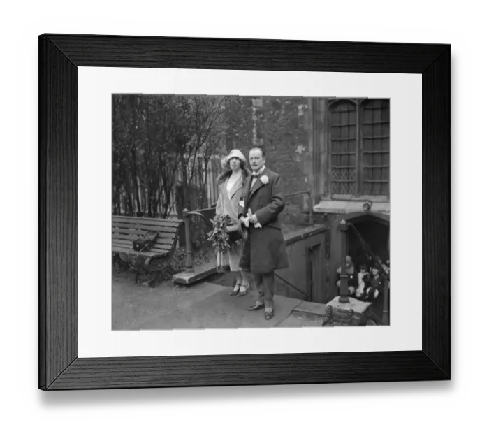 Framed Print : Wedding of Major Aylmerand the Hon Mrs Patrick Machaghten at the Savoy Chapel 31st