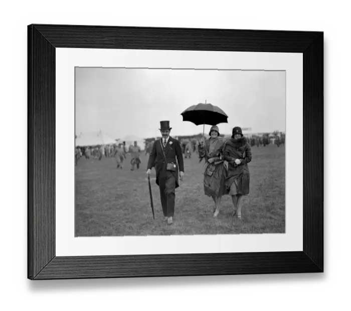 Framed Print : Derby Day at Epson. Captain Euan Wallace. 1929 Framed Print : Derby Day at Epson. Captain Euan Wallace. 1929