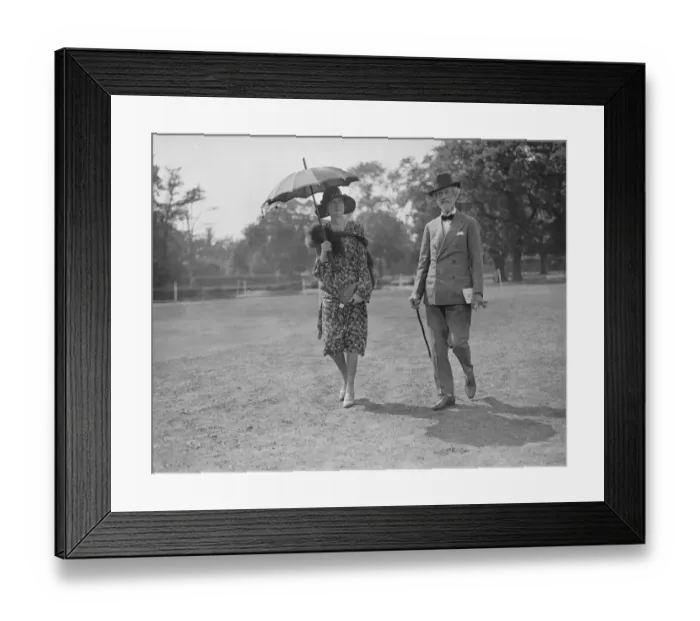 Framed Print : At the Mounted Gymkhana at the Ranelagh Club, West London, Mrs Dennitt and Mr Framed Print : At the Mounted Gymkhana at the Ranelagh Club, West London, Mrs Dennitt and Mr