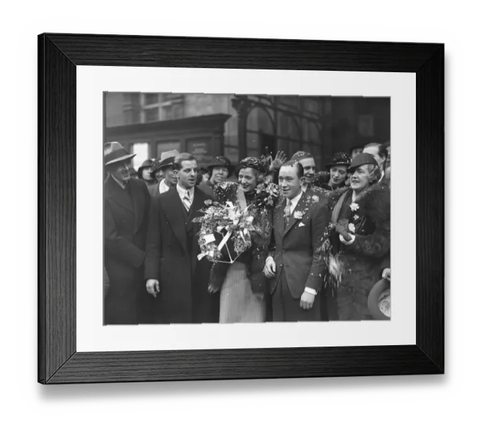Framed Print : Wedding of Arthur Wragg, the jockey, and Miss Phyllis Georgina Wood at the Caxton
