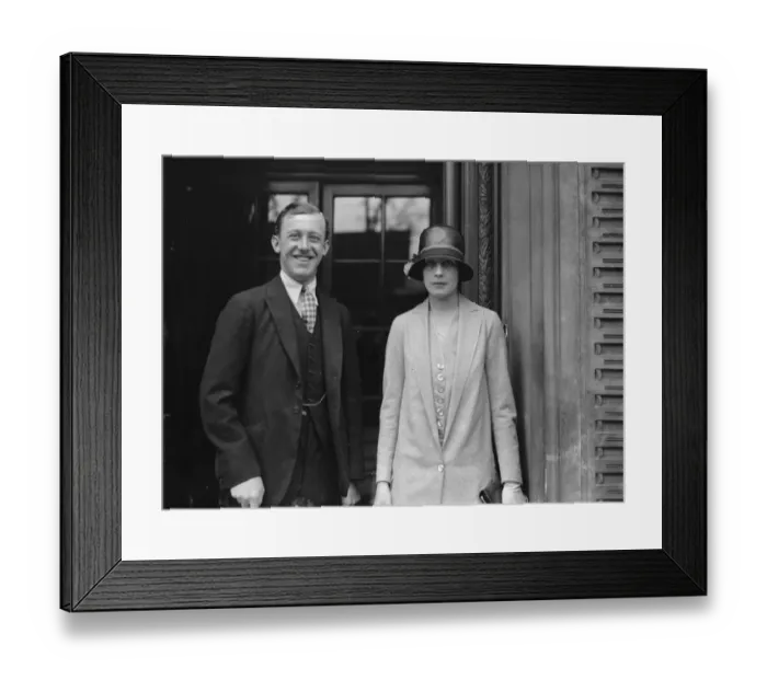 Framed Print : Sir Hugh and Lady Lucas Tooth ( Miss L F Findlay ) 24 June 1925