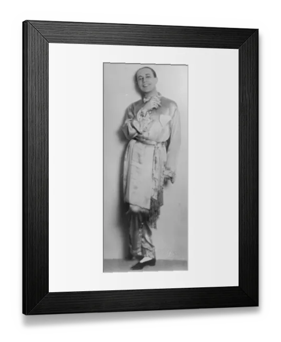 Framed Print : Famous international dress designer in London. Ladislas Czettel, the famous international