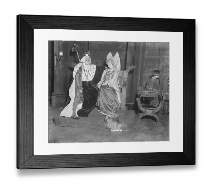 Framed Print : Miss Ellen Terry and Mr Holman Clark in dress rehersal of Princess and the Pea Framed Print : Miss Ellen Terry and Mr Holman Clark in dress rehersal of Princess and the Pea
